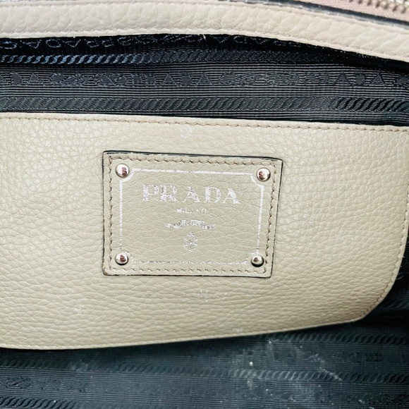 AUTHENTIC Prada Vitello Daino leather tote - Picture 11 of 15